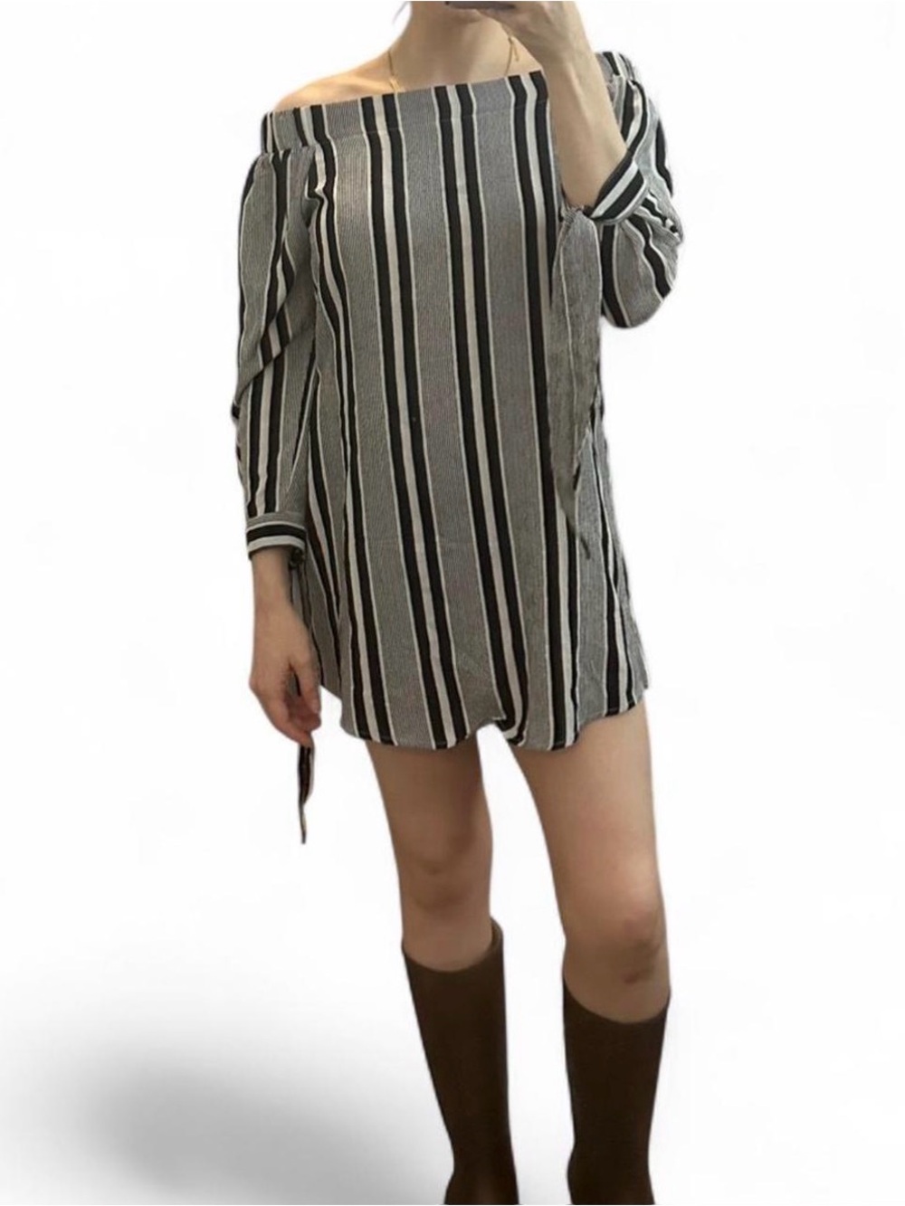 Vertical Striped Off-the-Shoulder Bardot Mini Dress w/ Long Sleeves Women’s Sz 6